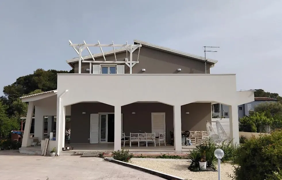 דירות אונינה Il Campo Blu איטליה