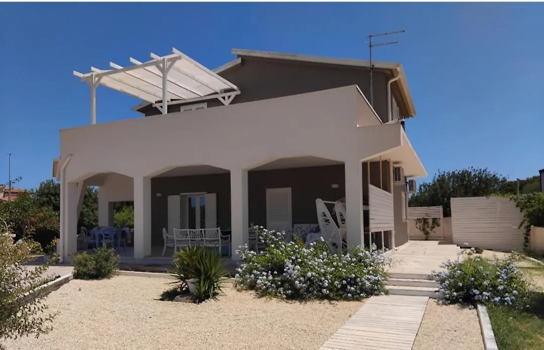 דירות אונינה Il Campo Blu