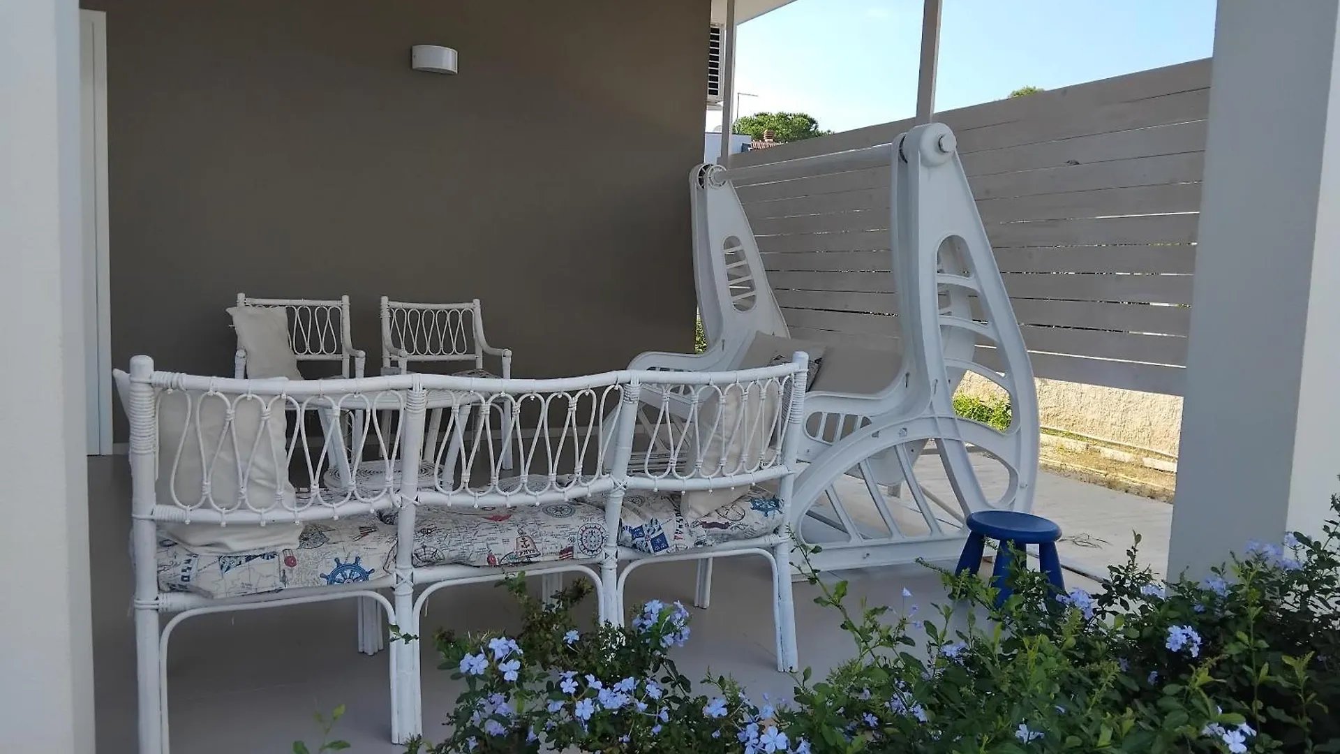 דירות אונינה Il Campo Blu 0*,  איטליה